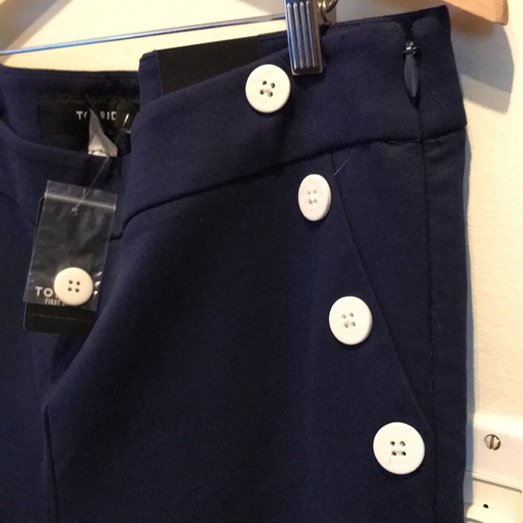 Torrid size 18 crop pants. - Picture 3 of 8